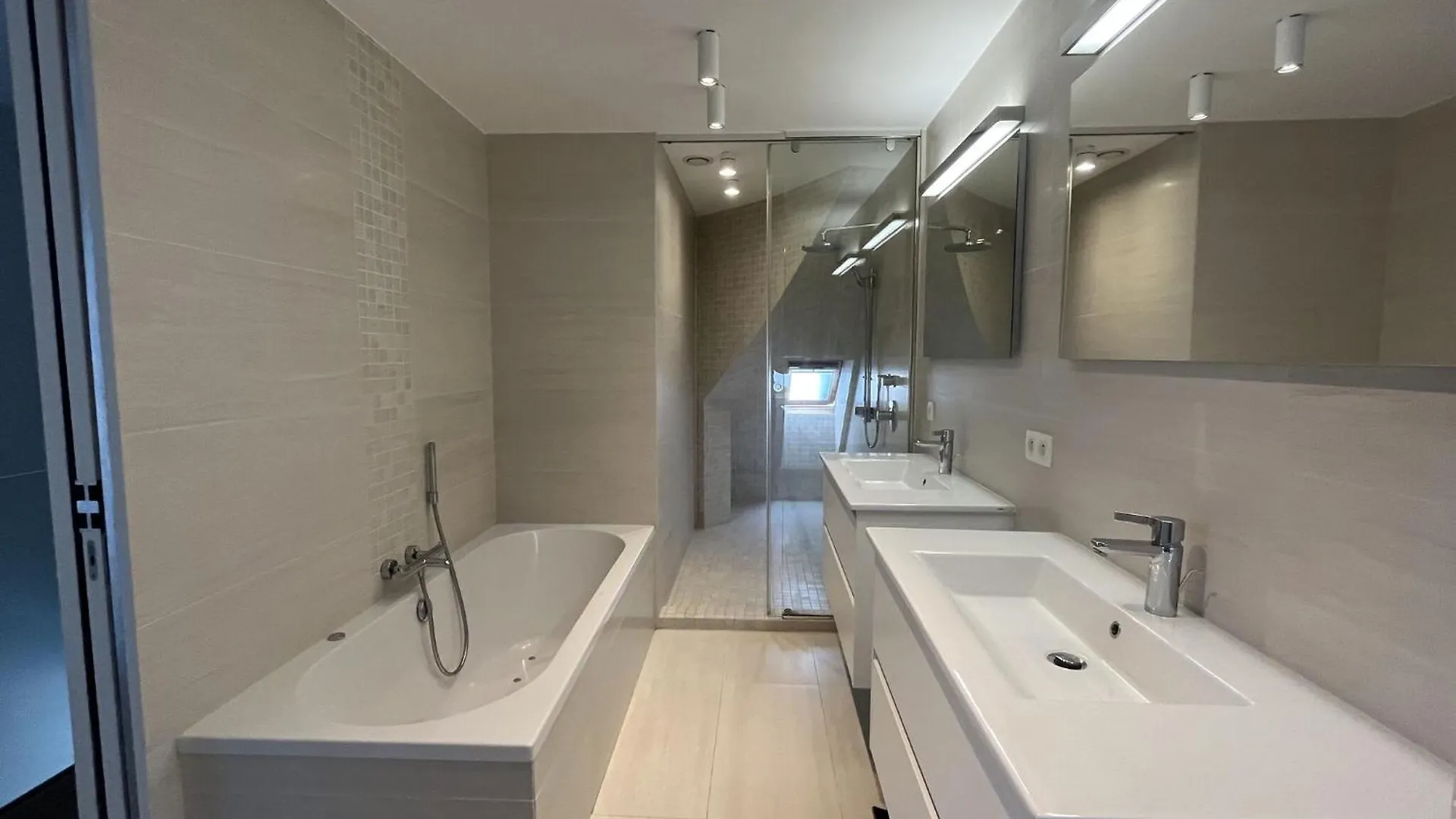 Modern Holiday Home Near Bruges And The North Sea
